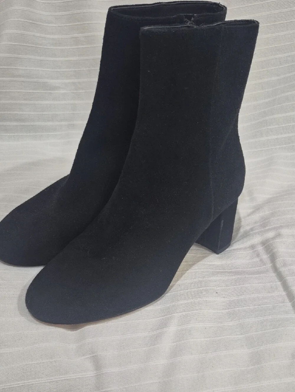 STUART WEITZMAN Classic Black Suede Ankle Boots - Women's Chelsea Heel